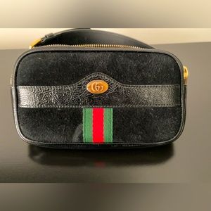 GUCCI suede Patent Ophidia Belted IPhone Case 95 38